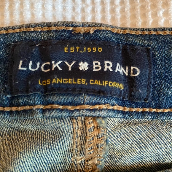Lolita Skinny Distressed Lucky Brand Jeans. Size 28. - Picture 11 of 15